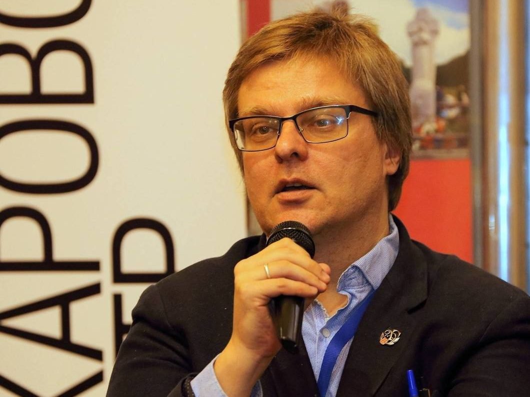 Дмитрий Дубровский