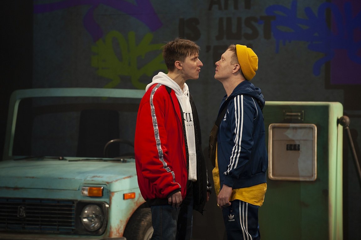 Пермский ТЮЗ вынужден приостановить показы спектакля «Гуд бай, Берлин ...