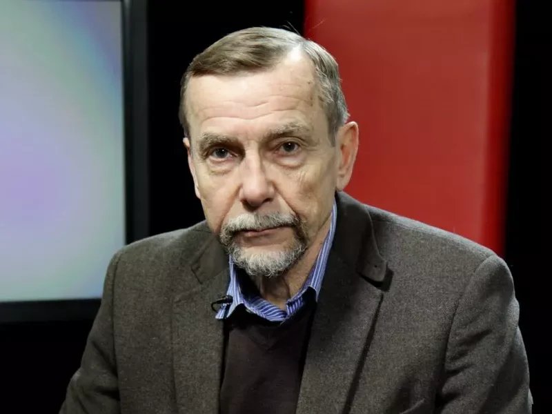 Лев Пономарёв