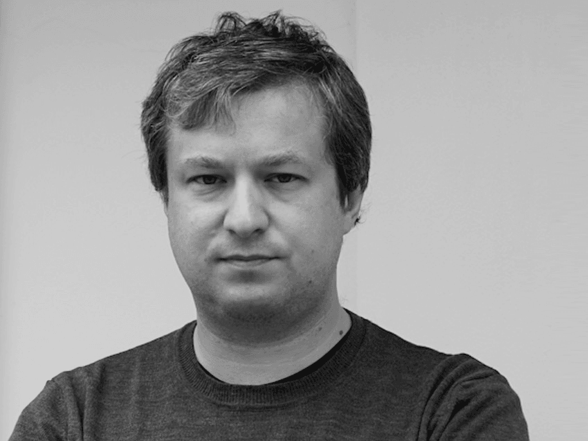 Антон Долин