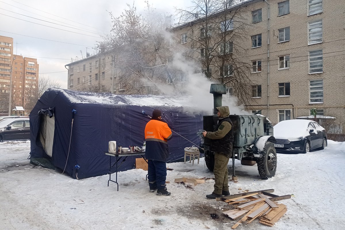 Вот так»: Репортаж из подмосковного Подольска, который вторую неделю  выживает без отопления - ЭХО