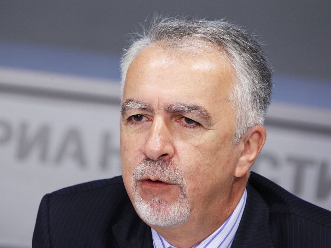 Евгений Савостьянов