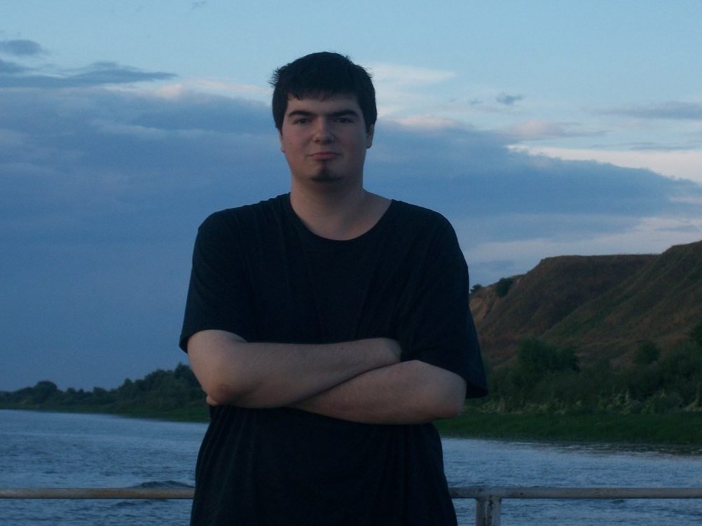 Андрей Хестанов