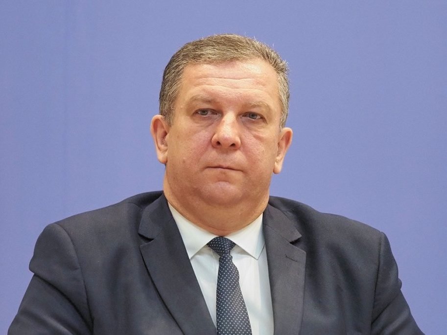 Андрей Рева