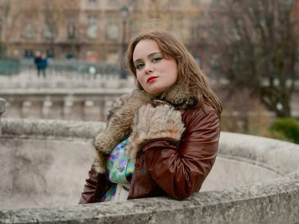 Лена Малахова (Приколена)
